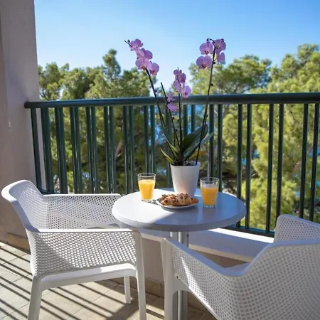Apartament Lucija *