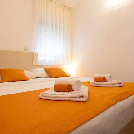 Apartament Lucija *